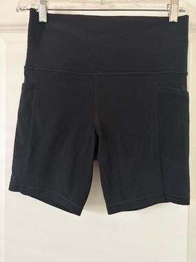 Athleta Black High-Rise 7” Athletic Bike Shorts with Side Pockets size S